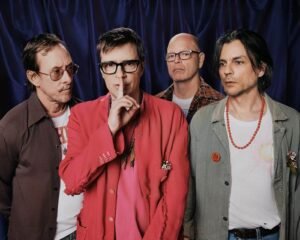 Weezer anuncian nuevo disco con el single “Shine again”