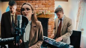 Exploring Birdsong Share Stripped Back Session ‘Live From The Cottage’