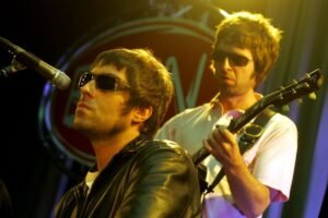 Oasis Becomes the Fastest-Selling Group in the UK