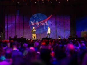 De ARSAT a la NASA, cada vez más empresas migran a sistemas de código abierto